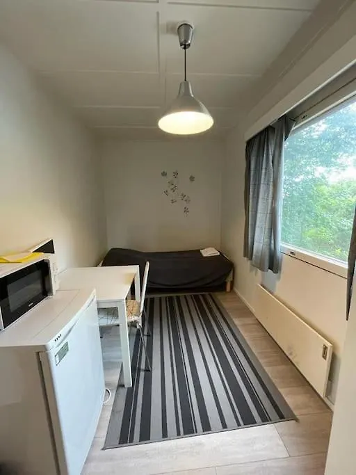 Апартаменты Kotimaailma: Hostel Kivikkotie Вантаа