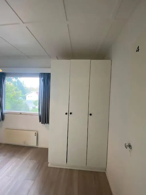Kotimaailma: Hostel Kivikkotie Вантаа