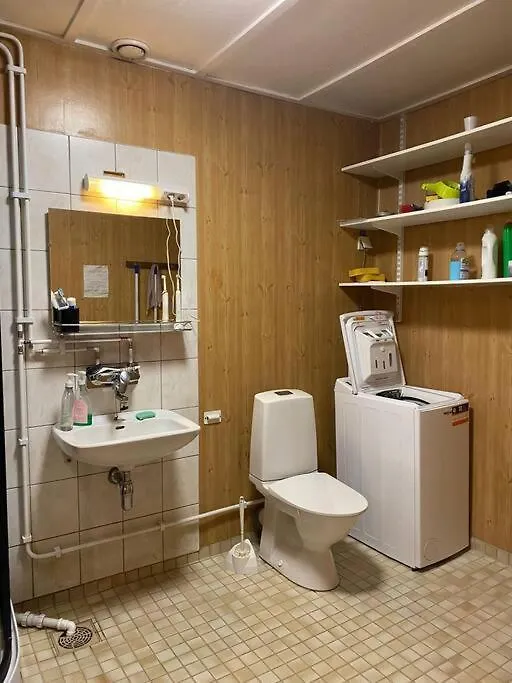 Kotimaailma: Hostel Kivikkotie Вантаа 0*,  Финляндия